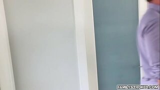 ���ිෆනි වොට්සන් සහ ඇගේ කයිල් එක්ක නිදාගත්තා, උරා බී, ලෙව කෑවා එක් එක් අනෙකුත්